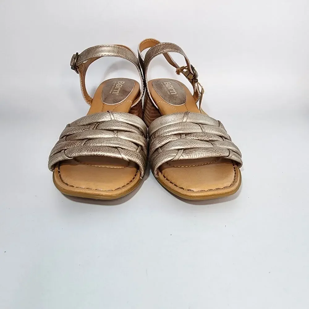 Born Gold Leather Metallic Sandals  Women's Size 8 M NWT